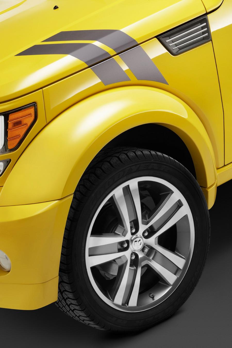  Dodge Nitro Detonator 2010 года  (фото 2 из 8)